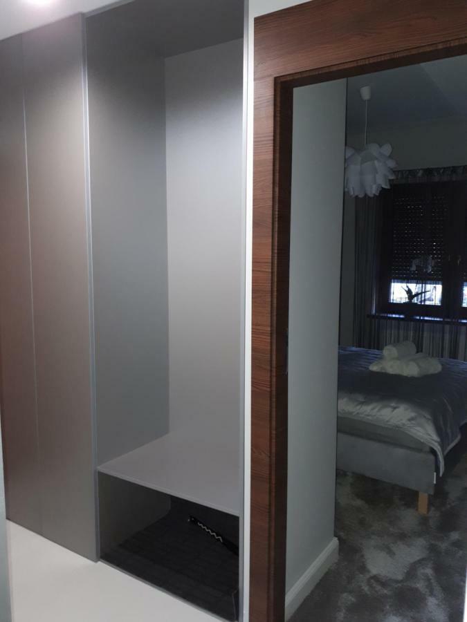 Apartamenty Centrum- Kochanowskiego -Dawniej Two-Bedroom Apartment Zielona Góra Exterior foto